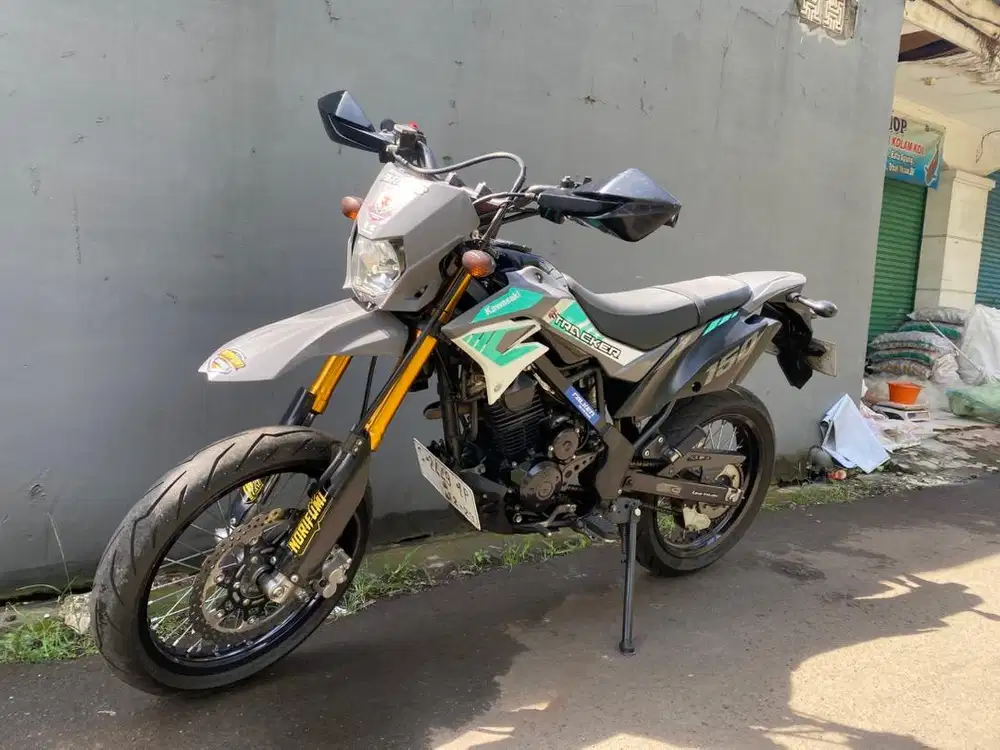 D TRACKER SE 2019 GRESS ORISINIL