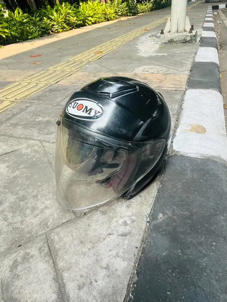 Helm kyt keren banget