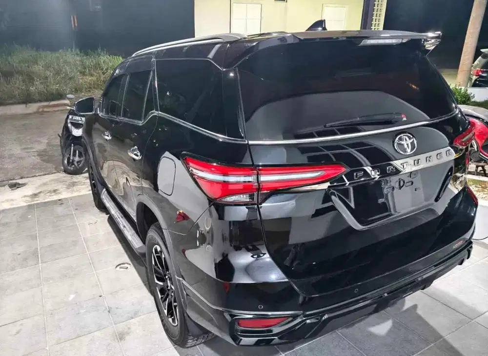 Toyota fortuner 2021 trd pribadi
