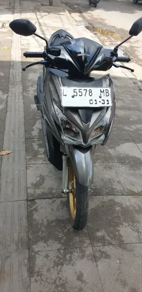 Vario 125 KZR th 2015 mulus pjk baru