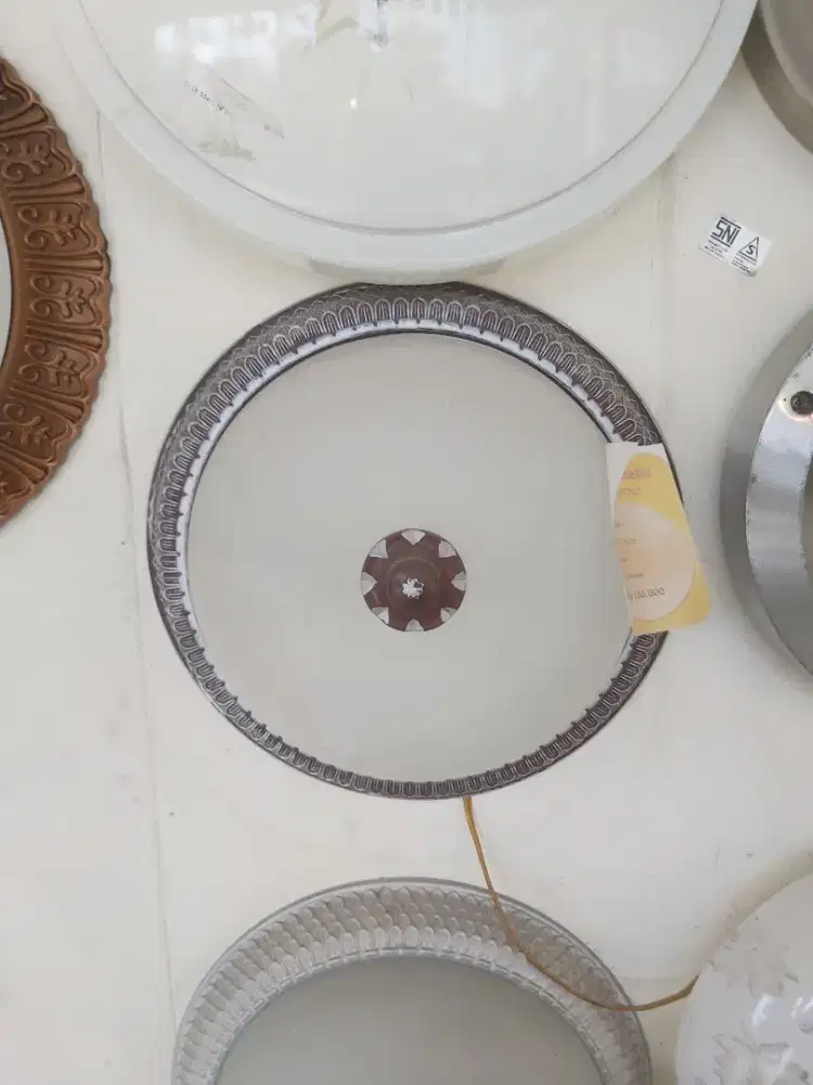 LAMPU PLAFON KLASIK