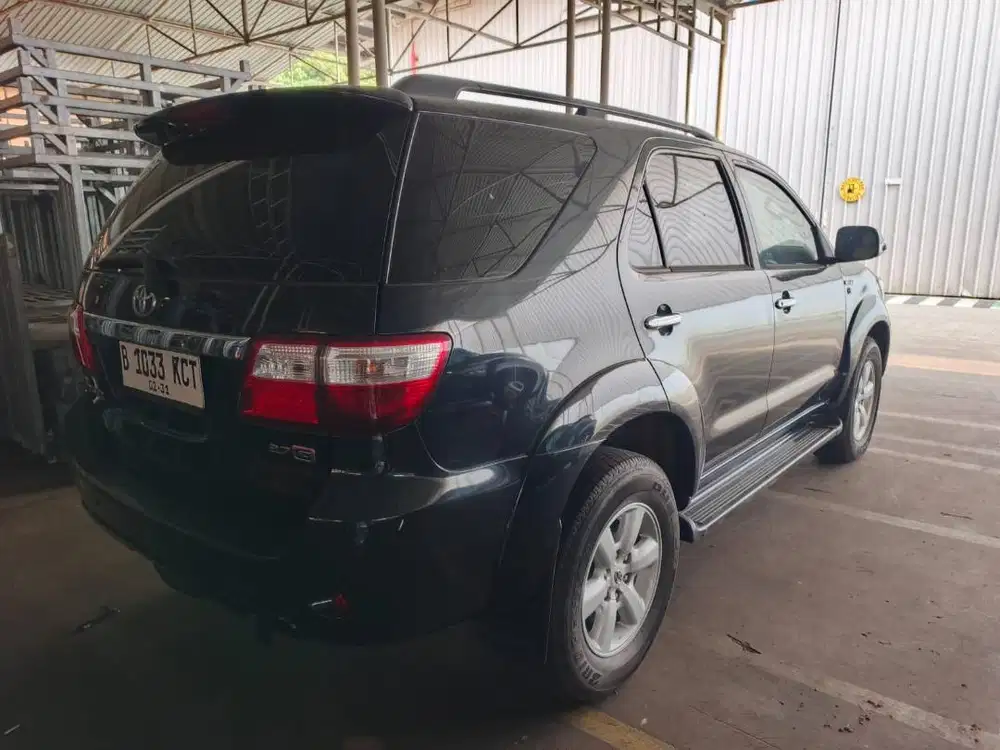fortuner G - Lux - Mesin terawat - Menolak tua
