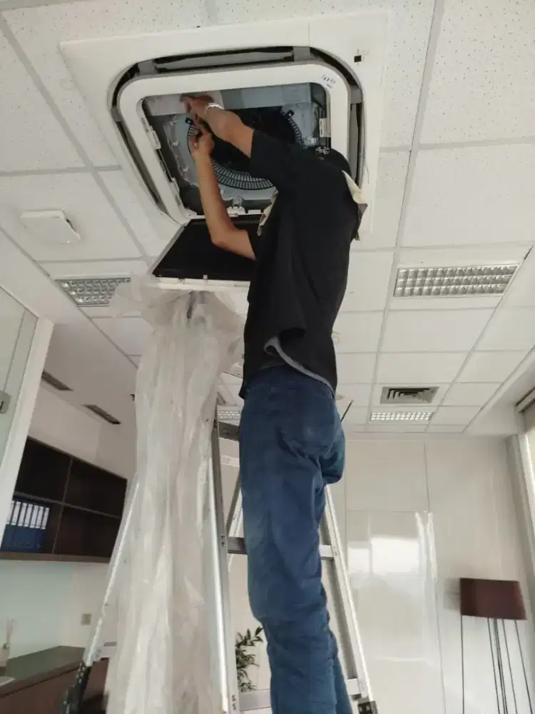 Lowongan Teknisi AC dan Helper