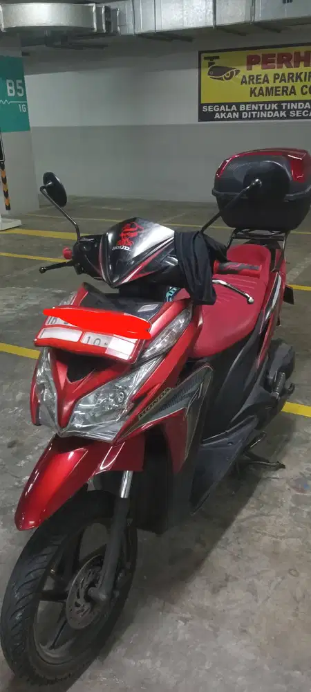 Vario 2012 kzr merah