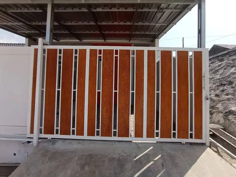 Pagar dorong model woodplank