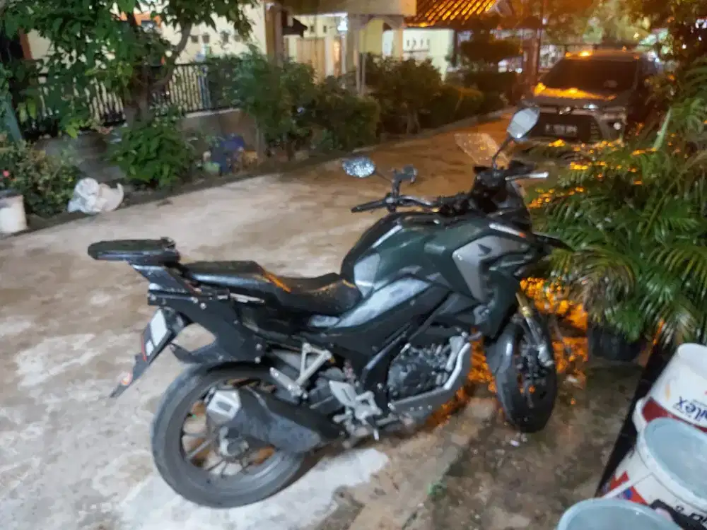 Jual motor CB150X
