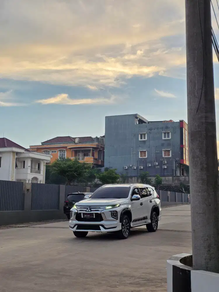 Pajero Sport Dakar 4x4 Ultimate Sunroof AT 2021