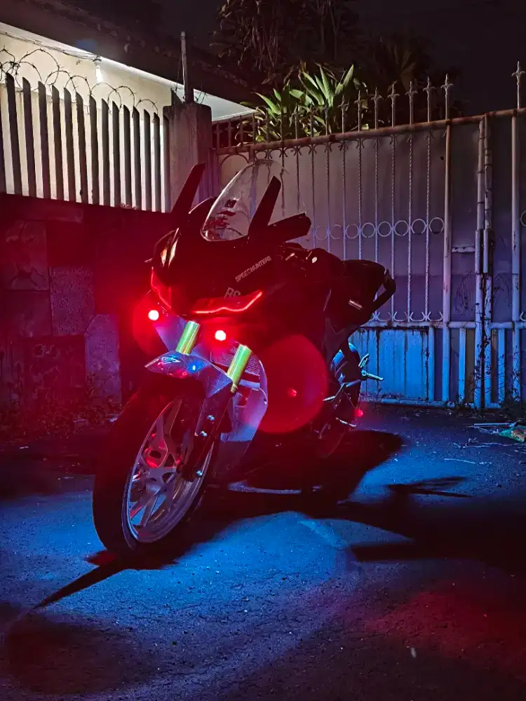 Yamaha YZF-R15 v3