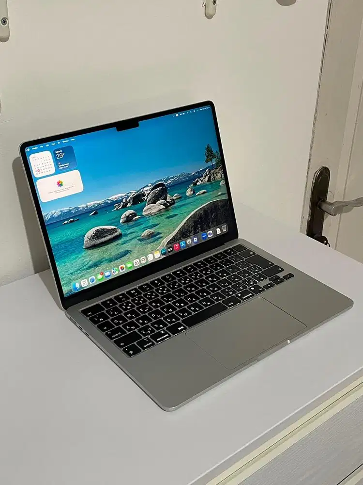 Macbook Air M2 2022 8/256 GB