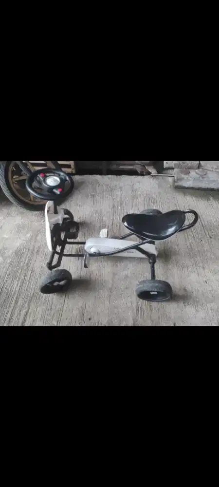 Mobil sepeda anak