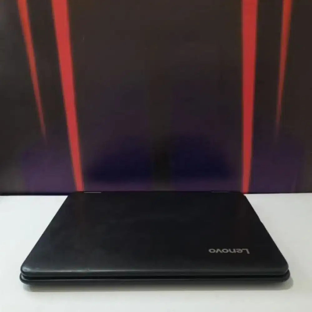 Laptop Lenovo 2-in-1 Yoga Celeron Touch Flip.Satu perangkat,dua fungsi