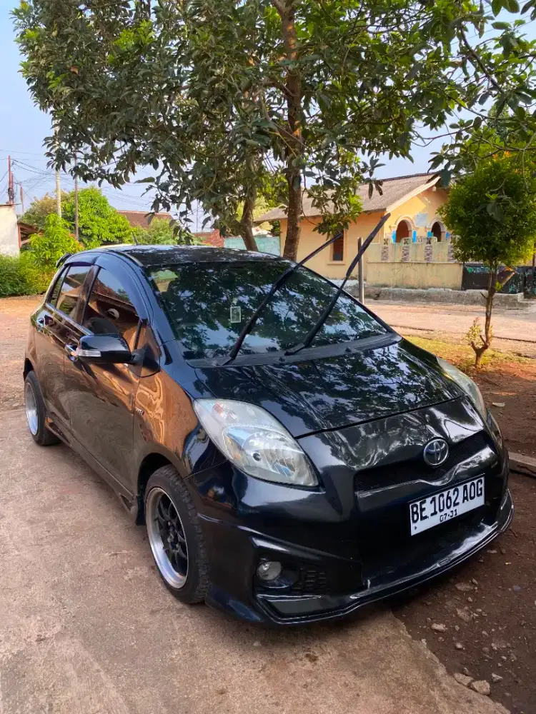 yaris 2011 type E manual