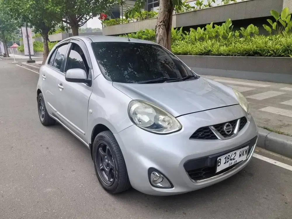 Nissan March Tipe 1.5 Automatic 2013 Mobil Terawat Siap Pakai