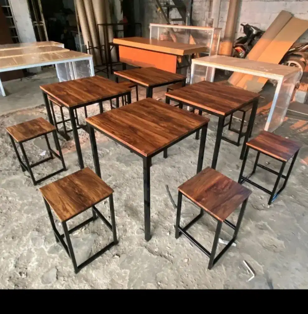 set meja  minimalia industrial besi dan kayu