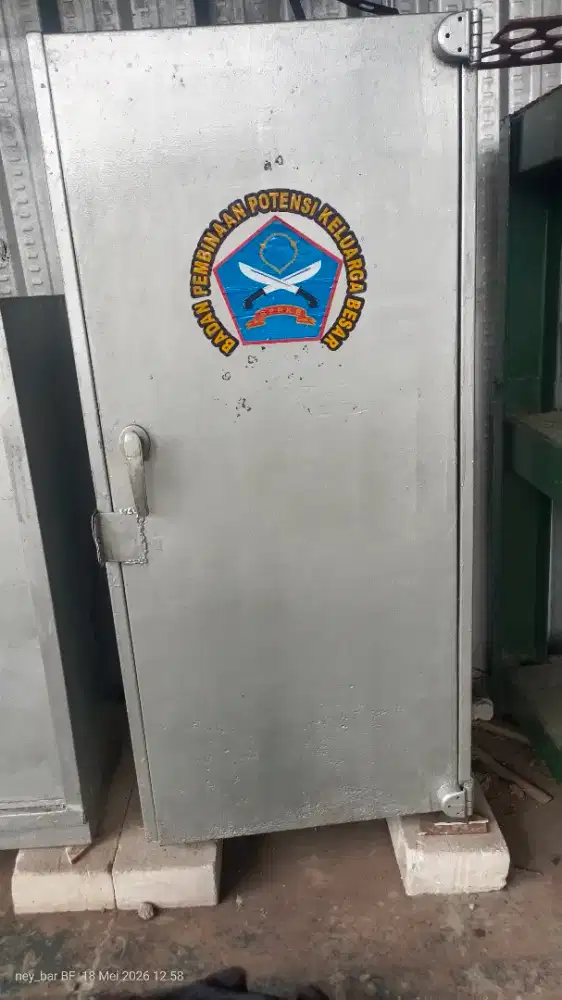 Lemari persegi total 1 pce