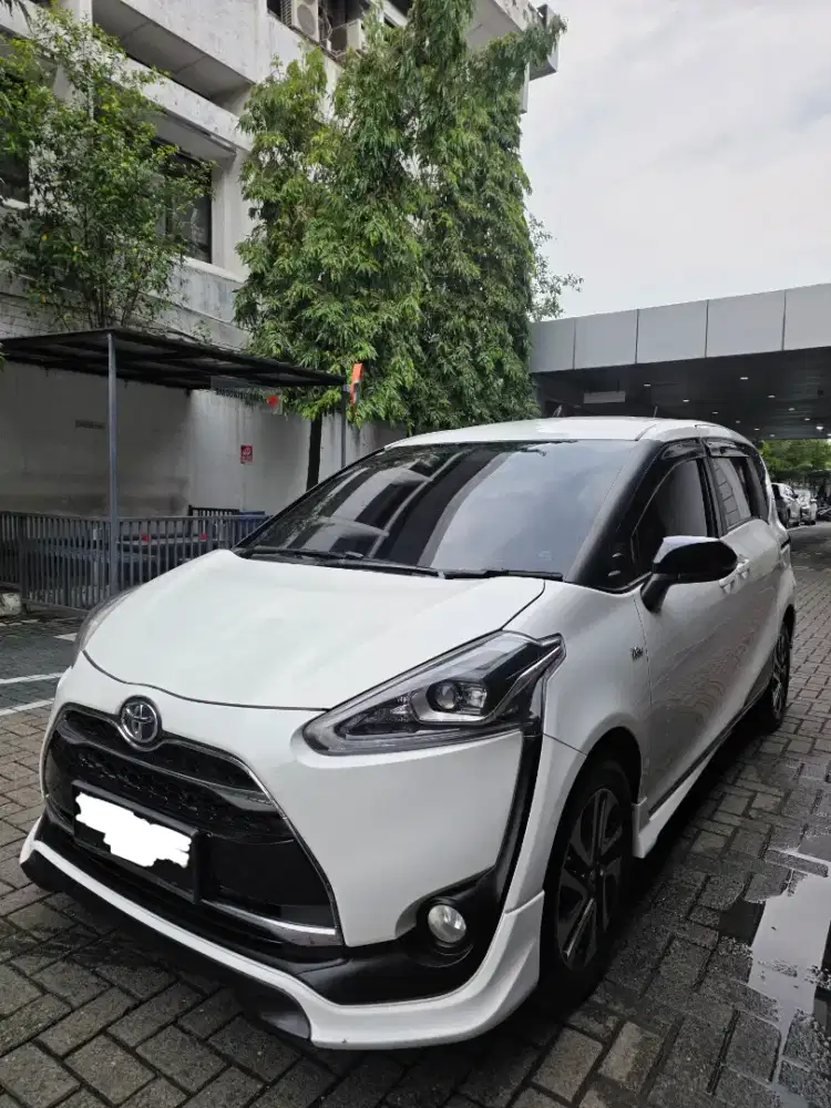 Toyota Sienta Q Cvt tahun 2016