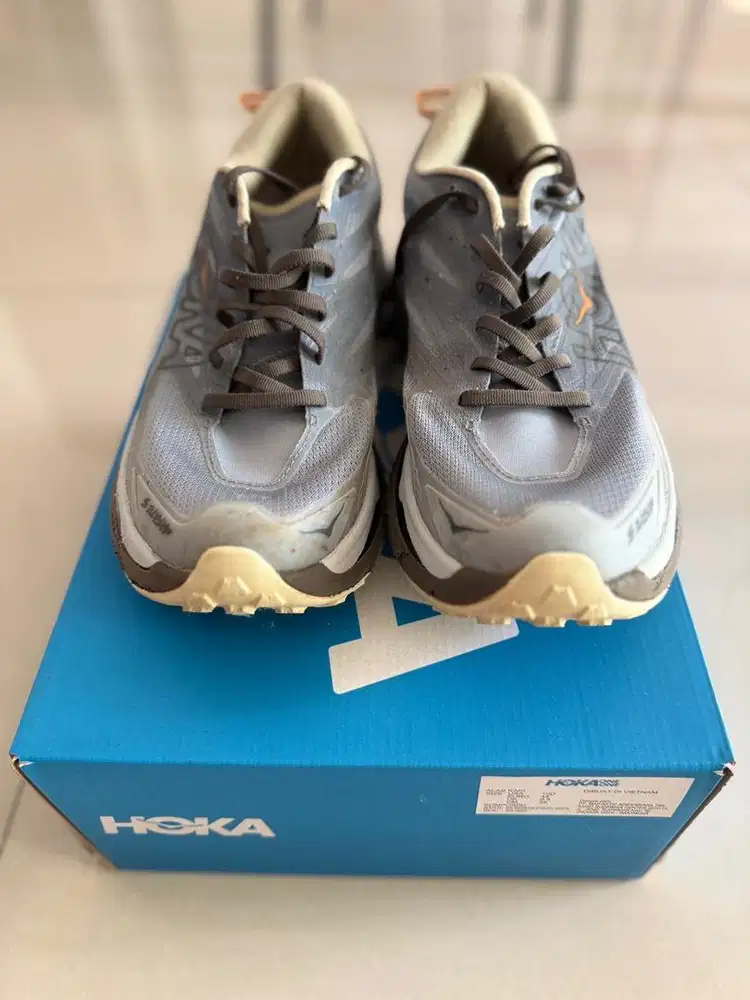 Sepatu lari trail run hiking hoka mafate 5 us10/eur44. bekas30k