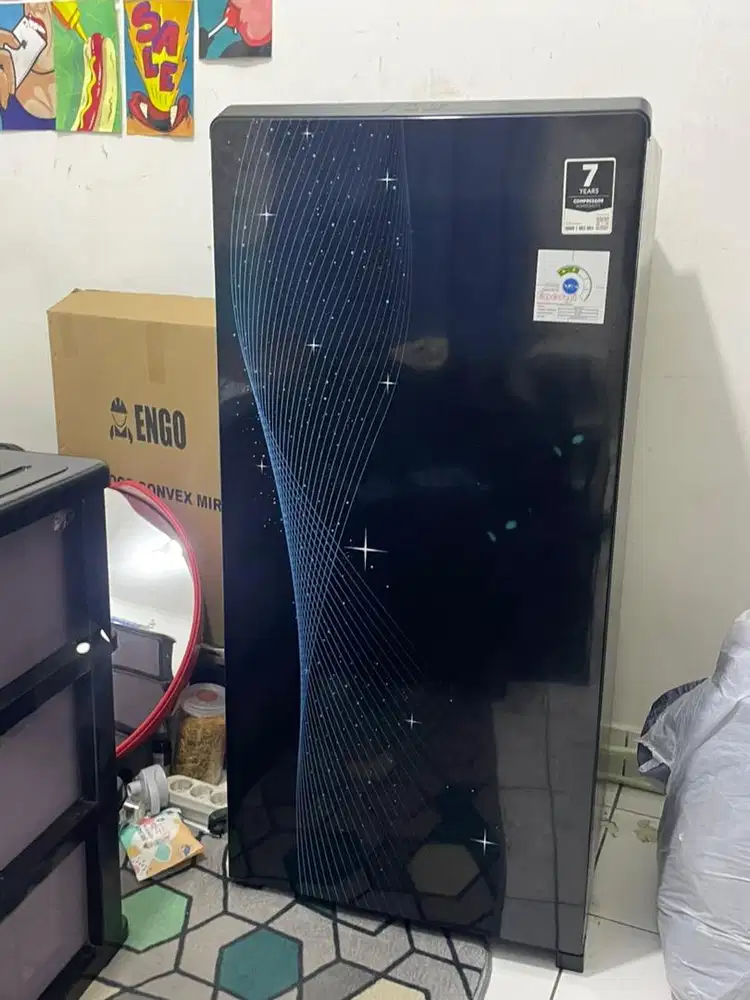 Kulkas Aqua 1 pintu 71 watt