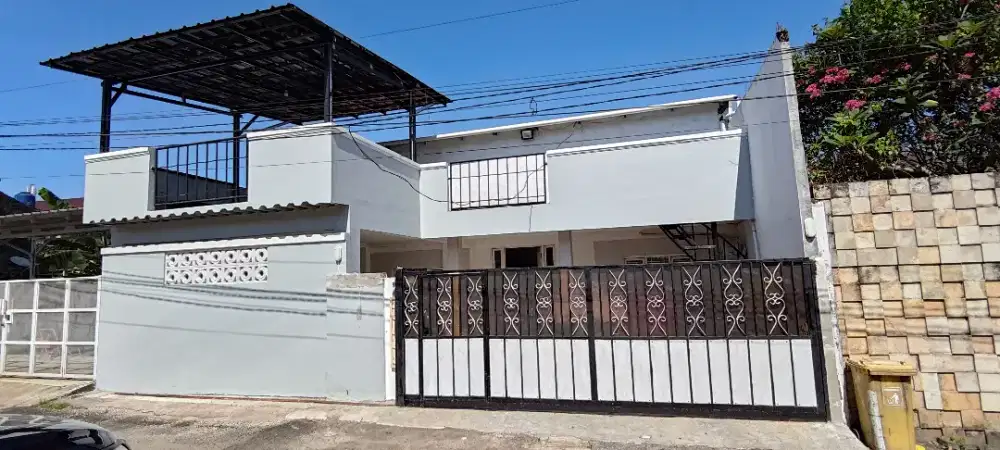 JUAL RUMAH MEWAH LOKASI STRATEGIS