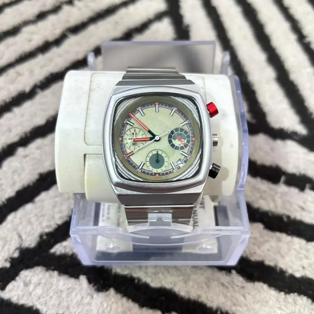 Jam Ciloa Quartz Silver Red Dial Casio Fossil Swatch Gshock
