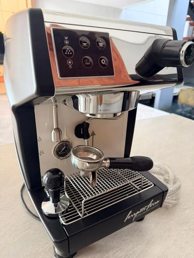 Mesin Kopi Espresso Ferratti Ferro FCM3200B - Bekas