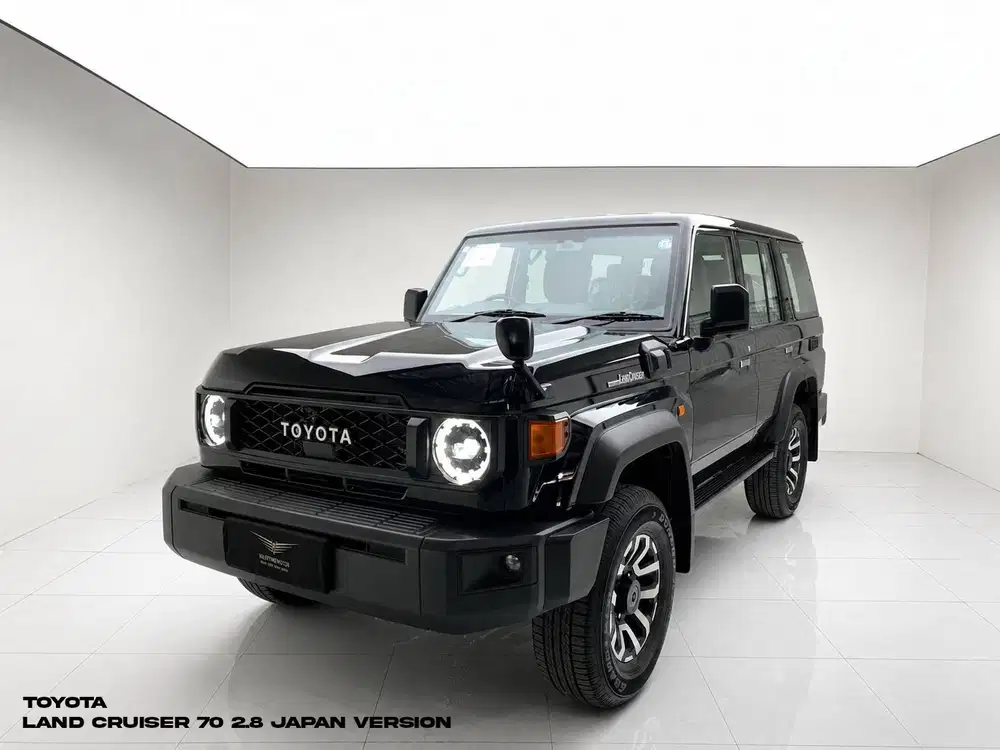TOYOTA LAND CRUISER 70 2.8 DIESEL JAPAN VERSION 2026 BLACK ON BLACK