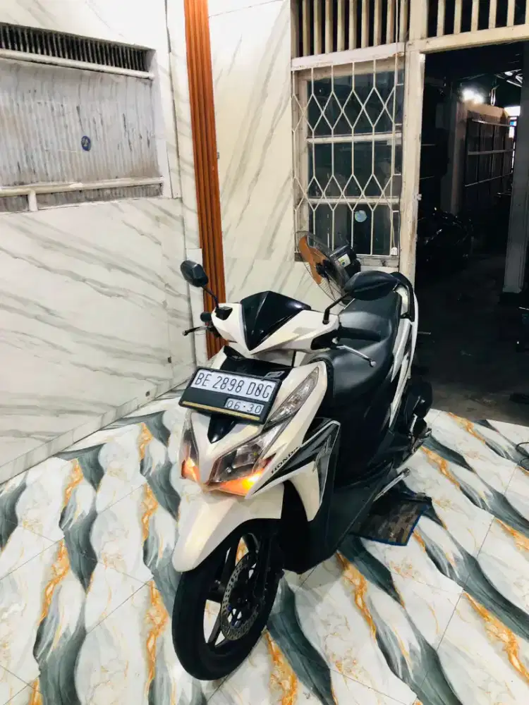 VARIO NEW KZR ISTIMEWA 2014 Pajak Hidup