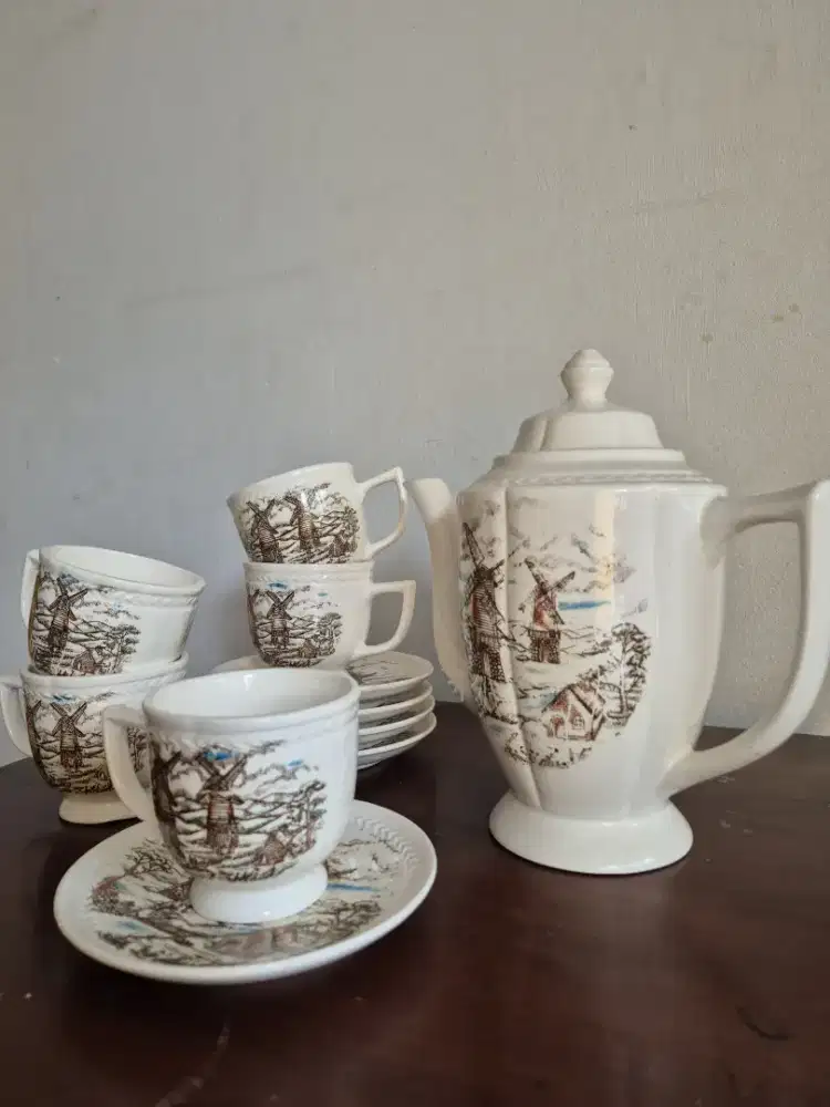 Gelas set hias keramik