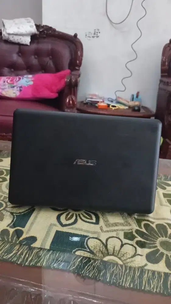 Laptop Asus E202s
