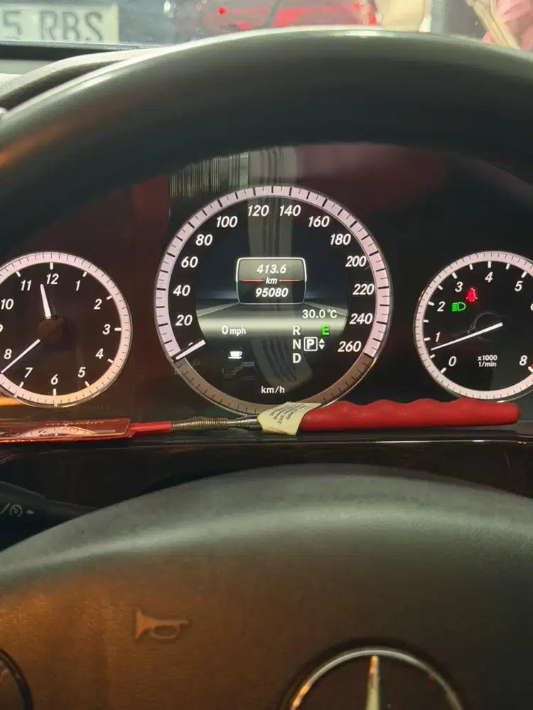 Mercedes E200 Tahun 2012