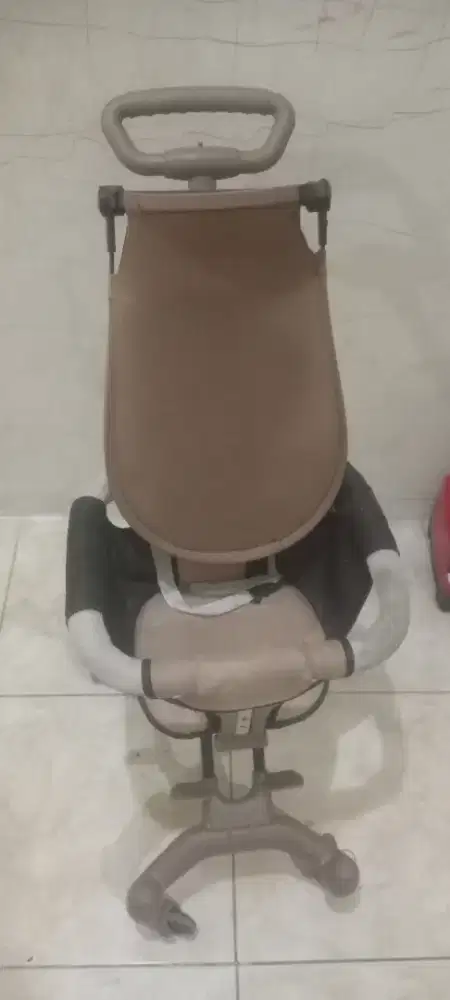 stroller duduk dengan kanopi