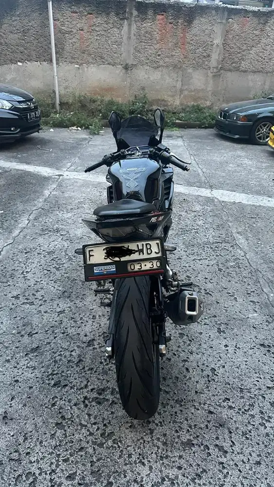 Cbr 150R 2018 warna putih asli nya