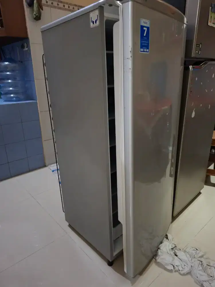 Freezer aqua japan
