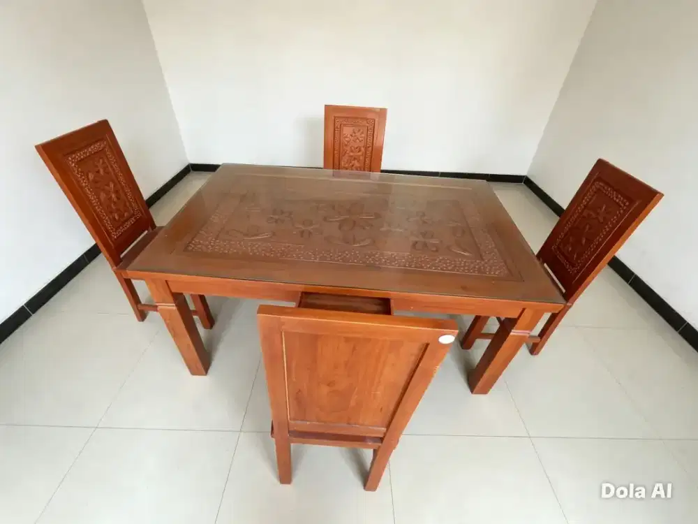 Meja makan kayu jati 4 kursi