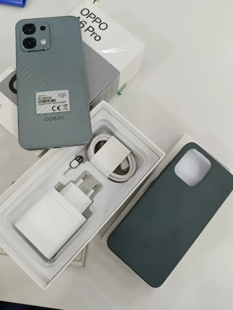 oppo A6pro 8/256,seken seperti baru,camera 50mp,batrei 7000mah 80W