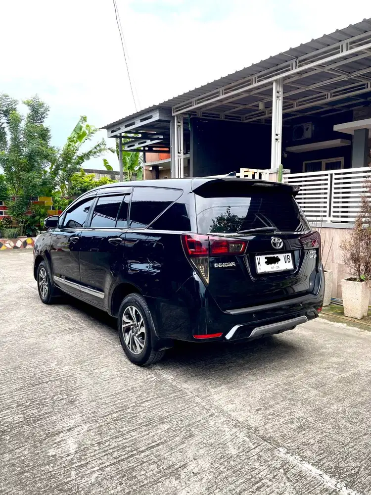 Innova 2.4 V A/T Lux