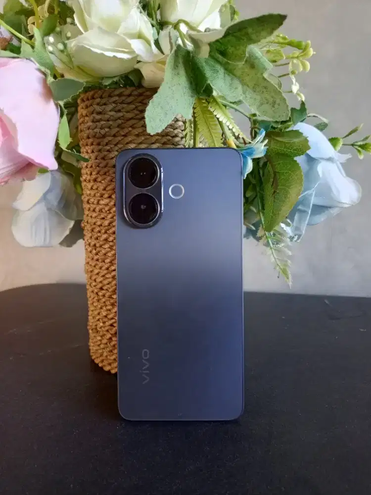 Vivo V60 5G RAM 8GB / ROM 256GB