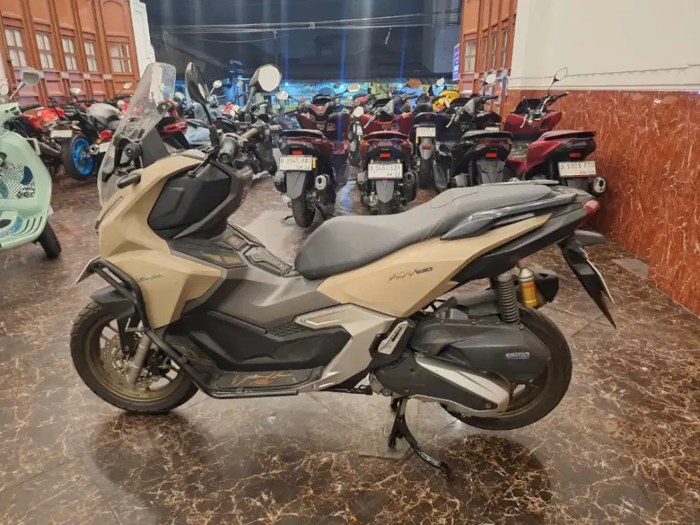 HUB CE KOM DP PROMO ADV 160 ABS 2024 PROSES DI BANTU SAMPE ACC