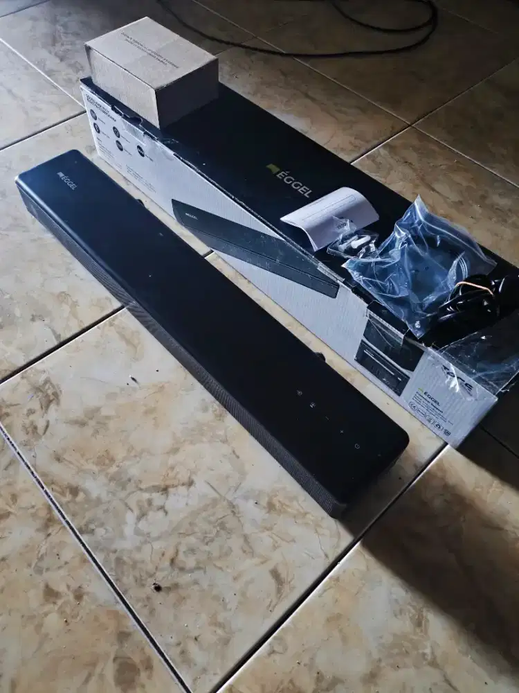 Eggel stage soundbar