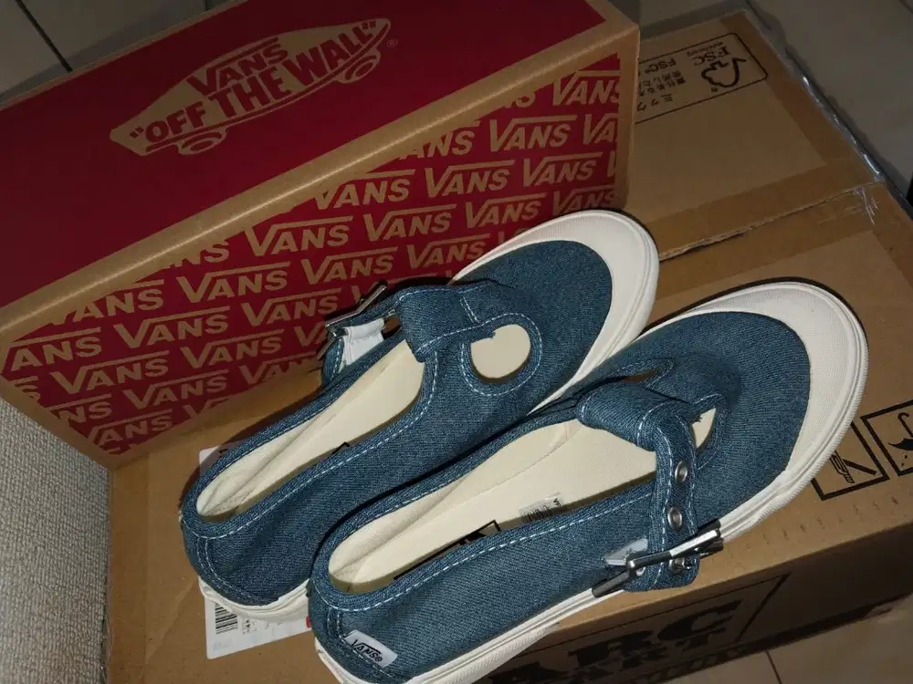 VANS MARY JANE DENIM JEANS