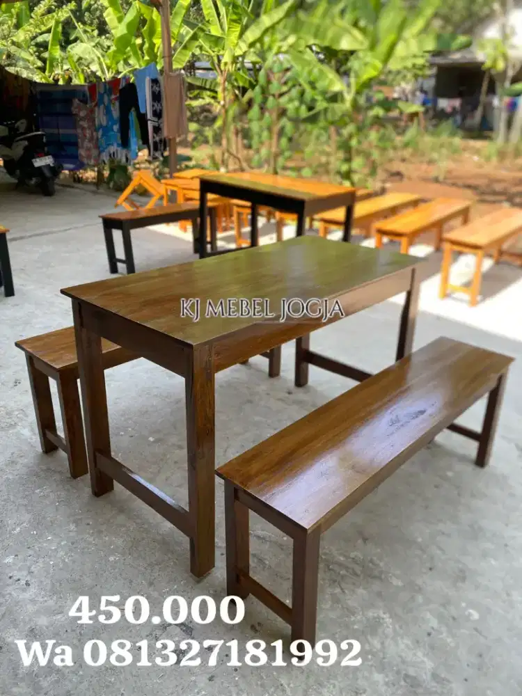 Meja kursi warung makan