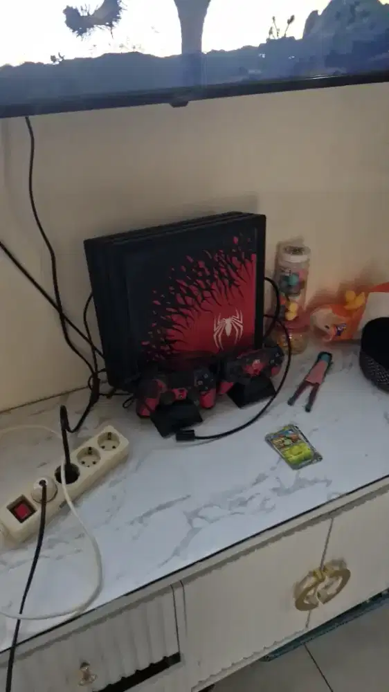 Ps4 pro kondisi baru buka bungkus jarang dipakai