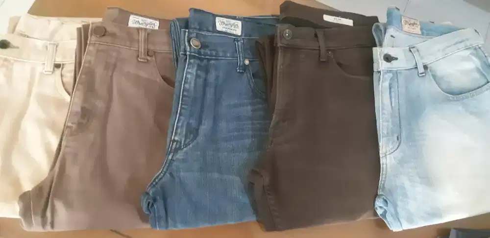 Celana Panjang Jeans
