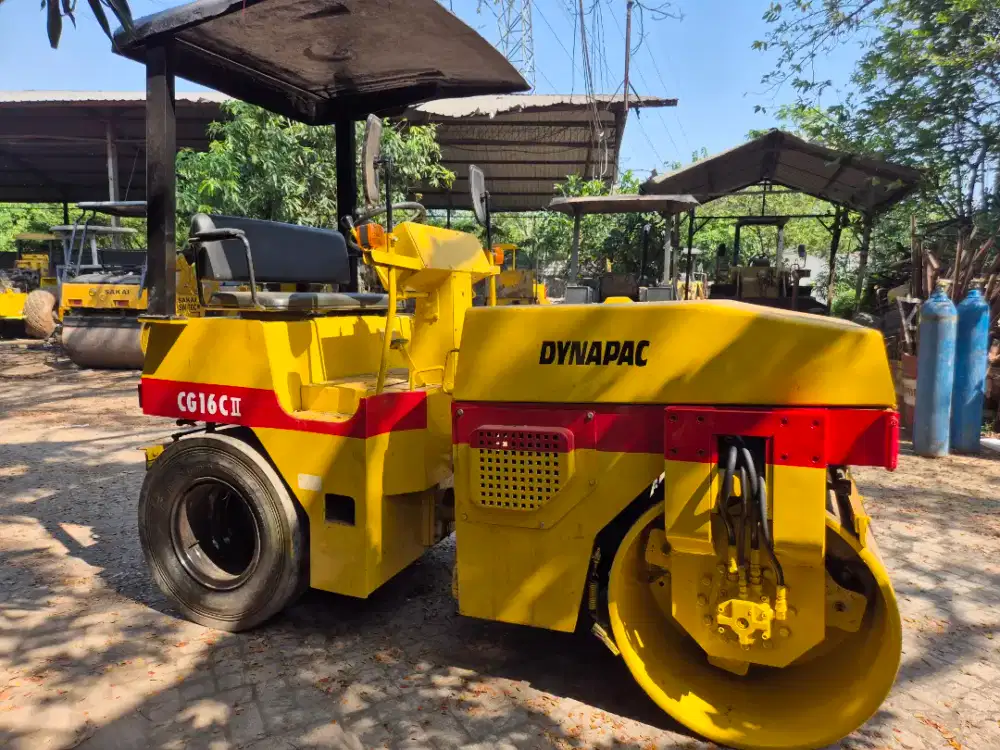 Tandem Kombinasi Dynapac CG16