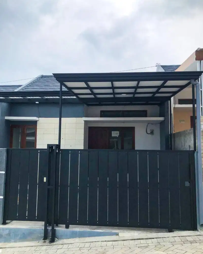 Pintu pagar woodplank modern