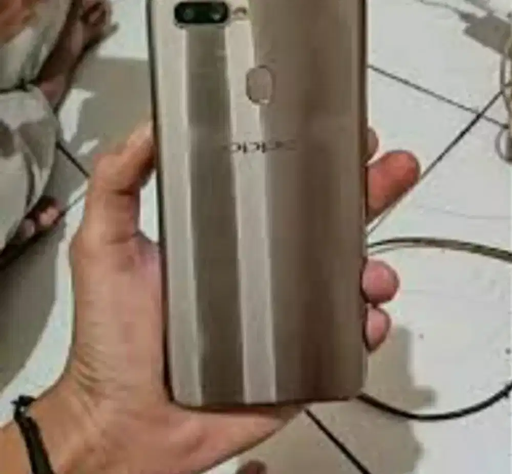 Hp Oppo A7 mulus ga ad minus batre awet kamera jernih