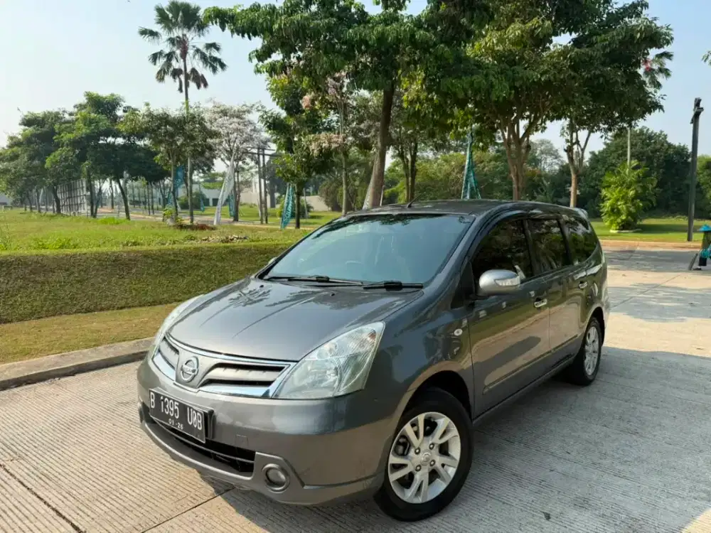 Nissan Grand livina  XV MT 2011 Bensin