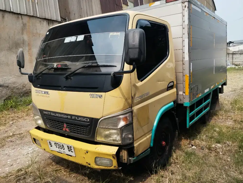 Canter engkel 110ps THN 2009