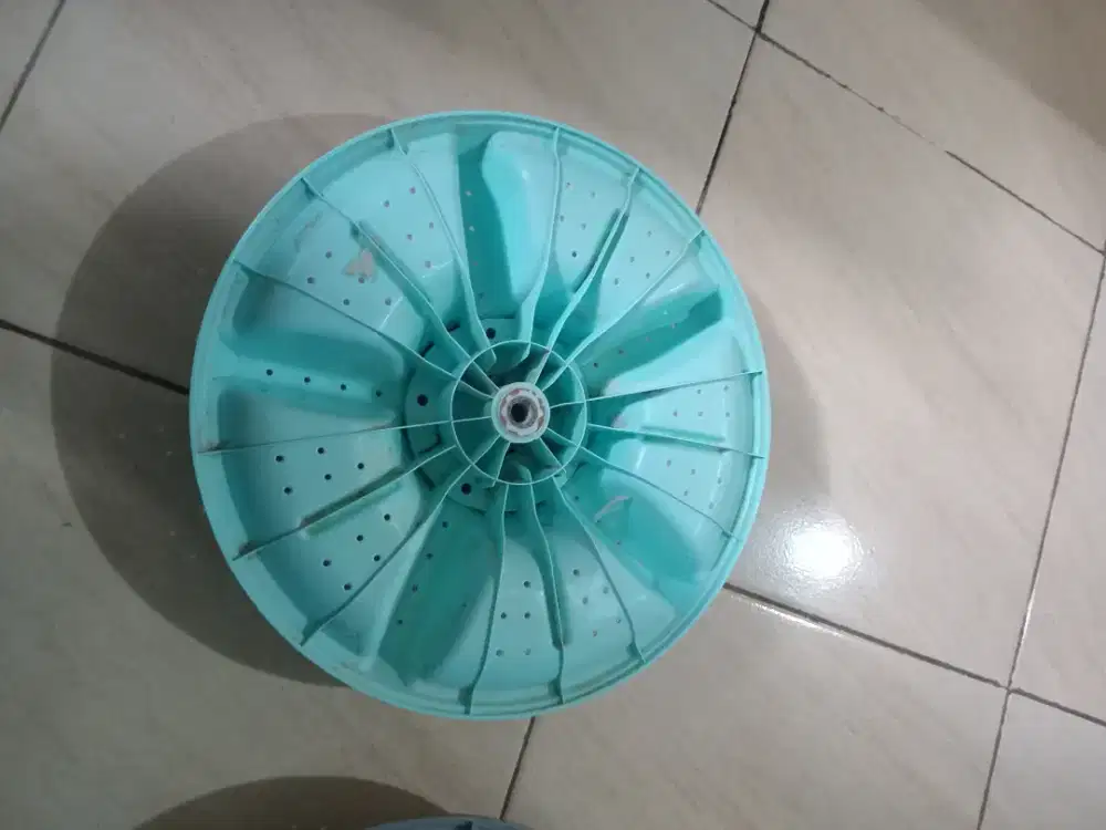 Dijual 2 buah pulsator mesin cuci polytron 2 tab.