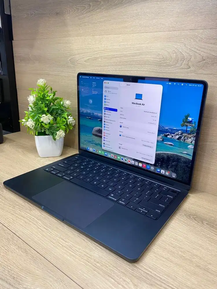 MacBook Air 13-inch M2/16GB/256GB 2022 Second ORi